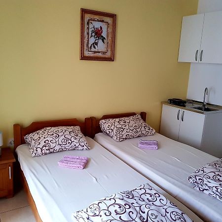 Guesthouse Sun Hostel ブドヴァ エクステリア 写真