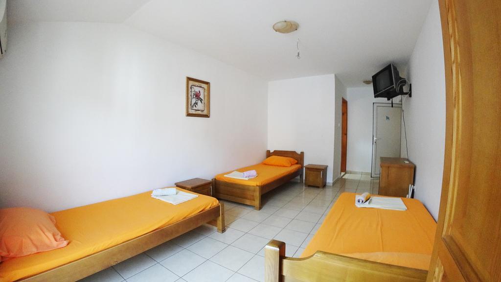 Guesthouse Sun Hostel ブドヴァ エクステリア 写真