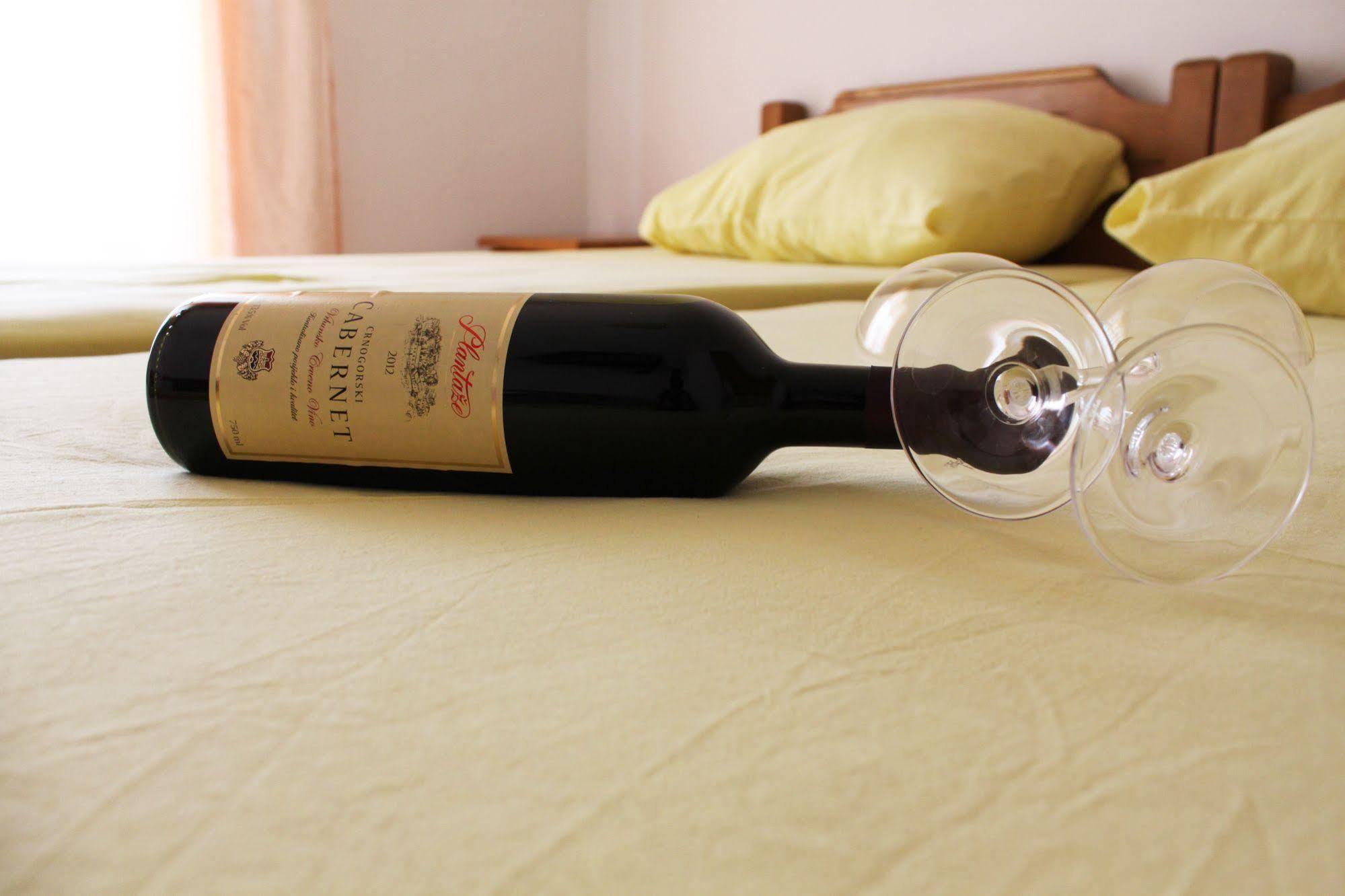 Guesthouse Sun Hostel ブドヴァ エクステリア 写真