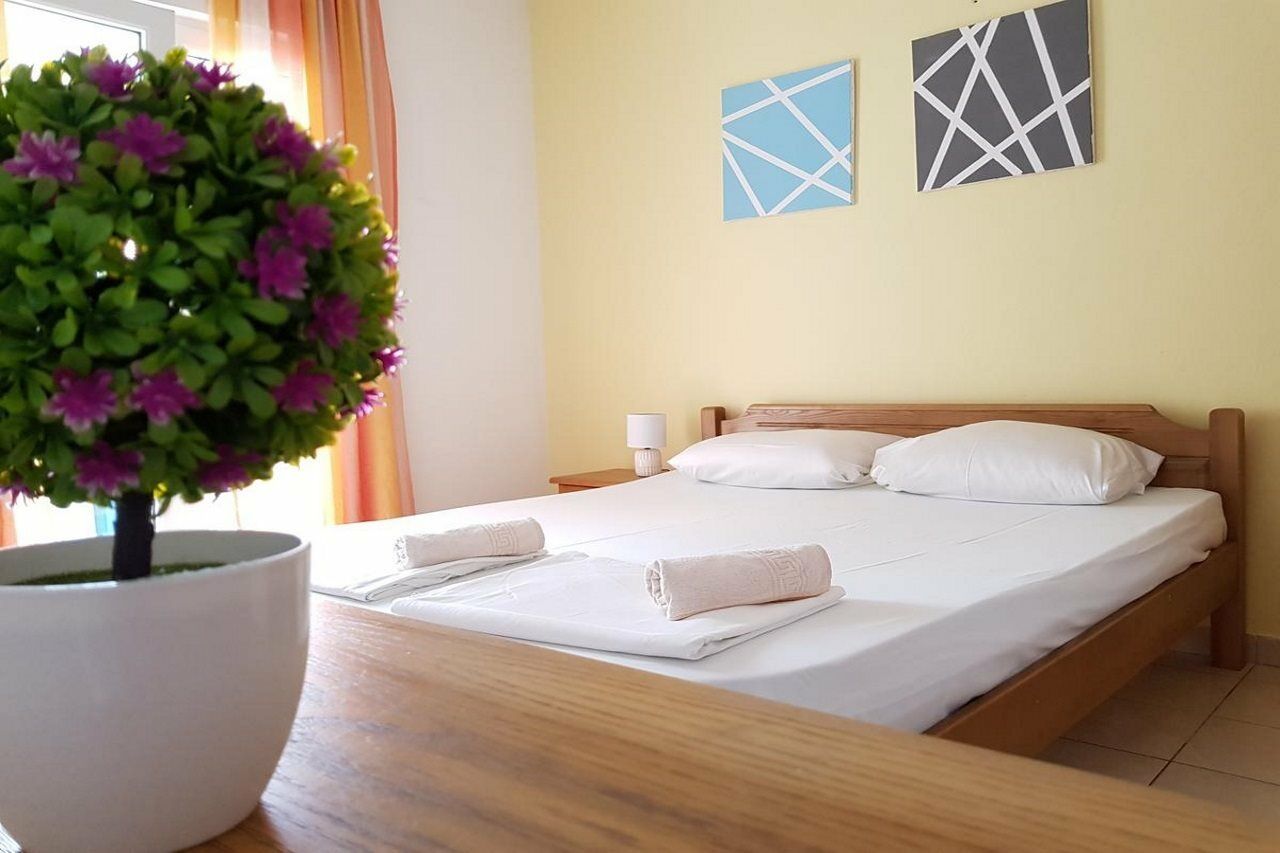 Guesthouse Sun Hostel ブドヴァ エクステリア 写真
